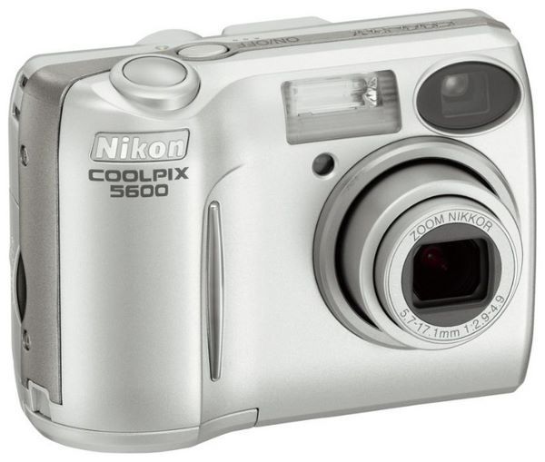 Nikon Coolpix 5600