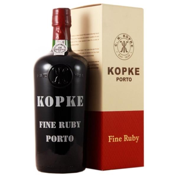 Вино Kopke Fine Ruby Porto в подарочной упаковке 0,75 л
