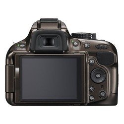 Nikon D5200 Kit (bronze 24.1Mpix 18-55VR II 3 1080p SDHC turLCD, Набор с объективом EN-EL14)