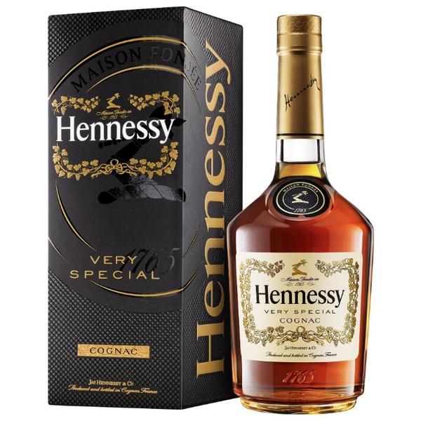 Коньяк Hennessy VS 0,7 л, подарочная упаковка