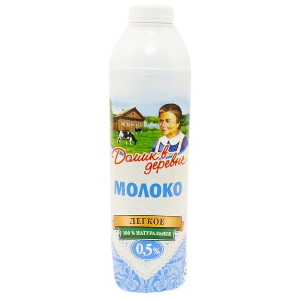 Молоко Домик в деревне Легкое ультрапастеризованное 0.5%, 0.95 л