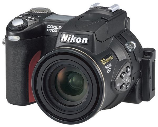 Nikon Coolpix 8700