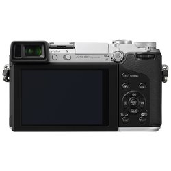 Panasonic Lumix DMC-GX7 Kit (silver 16,1Mpix 20mm 3" 1080 SDHC Li-Ion)