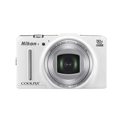 Nikon Coolpix S9700 (белый)