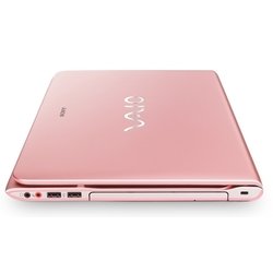 Sony Vaio SV-E14A1V1R/P (Core i5 2450M 2500 Mhz, 14.0", 1366x768, 4096Mb, 500Gb, AMD Radeon HD 7670M, DVD-RW, Wi-Fi, Bluetooth, Win 7 HP 64)