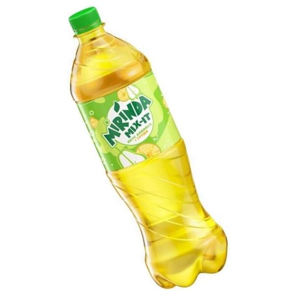 Напиток сильногазированный Mirinda Mix-It со вкусом ананаса и груши