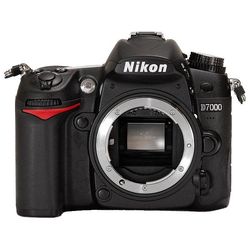 Nikon D7000 Body (black 16,2Mpix 3 720p SD Li-Ion, Корпус без объектива)